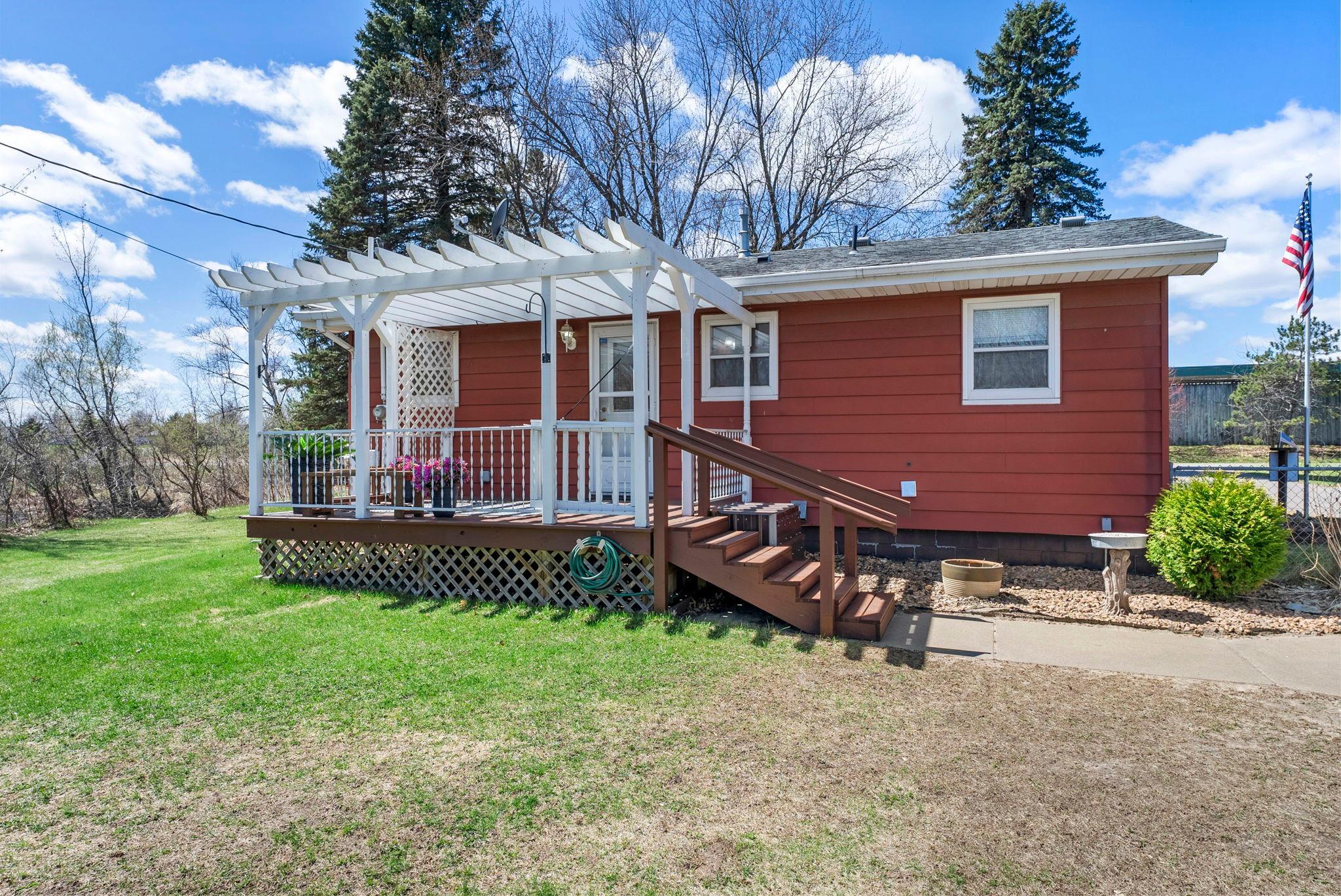 33103 Flanders Street Northeast Cambridge, MN 55008 - Photo 2 of 36