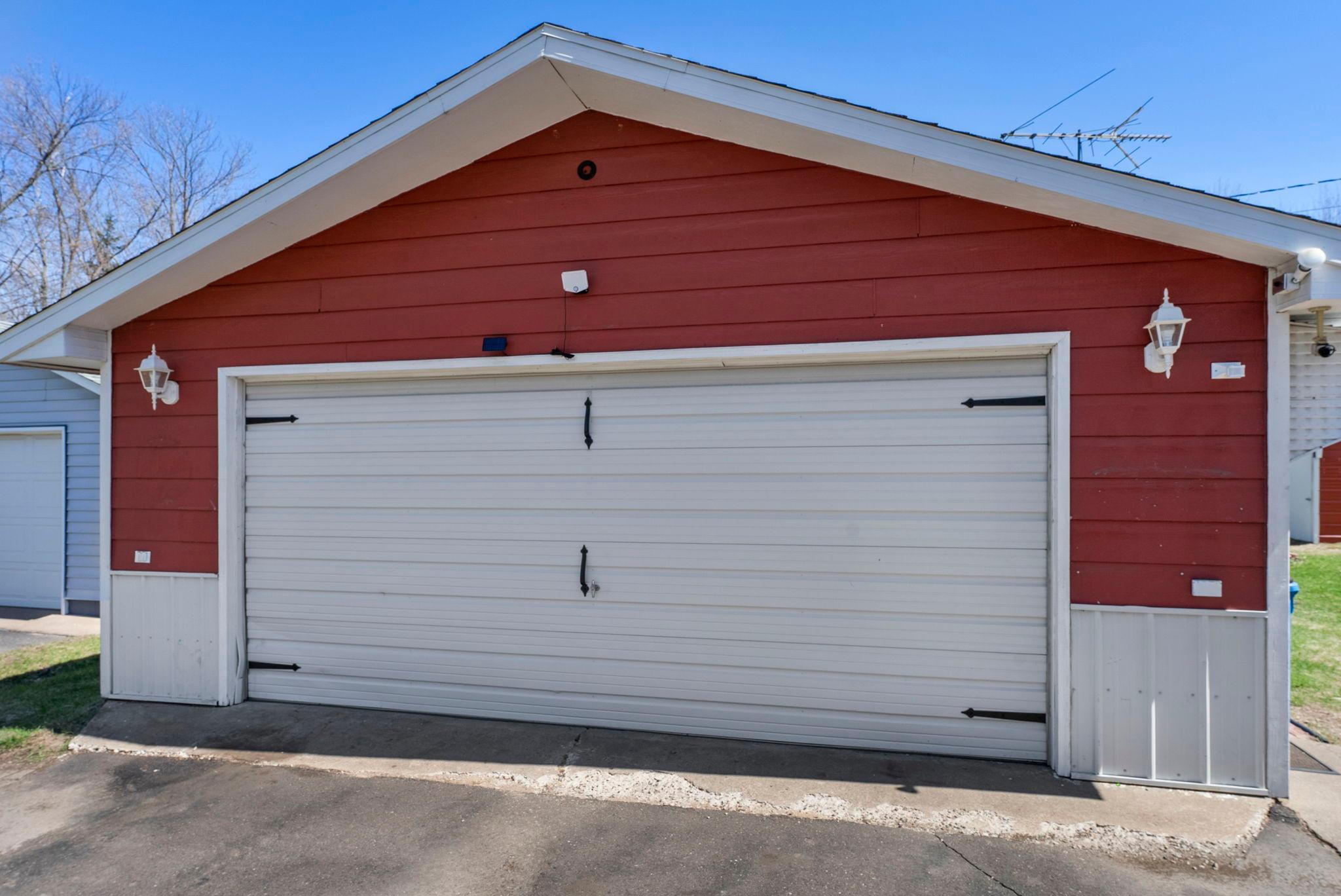 33103 Flanders Street Northeast Cambridge, MN 55008 - Photo 22 of 36