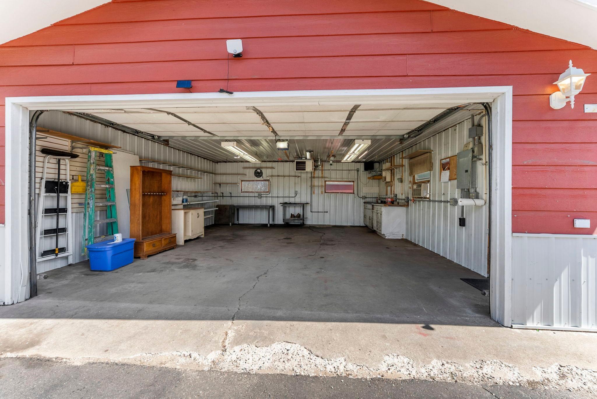 33103 Flanders Street Northeast Cambridge, MN 55008 - Photo 23 of 36