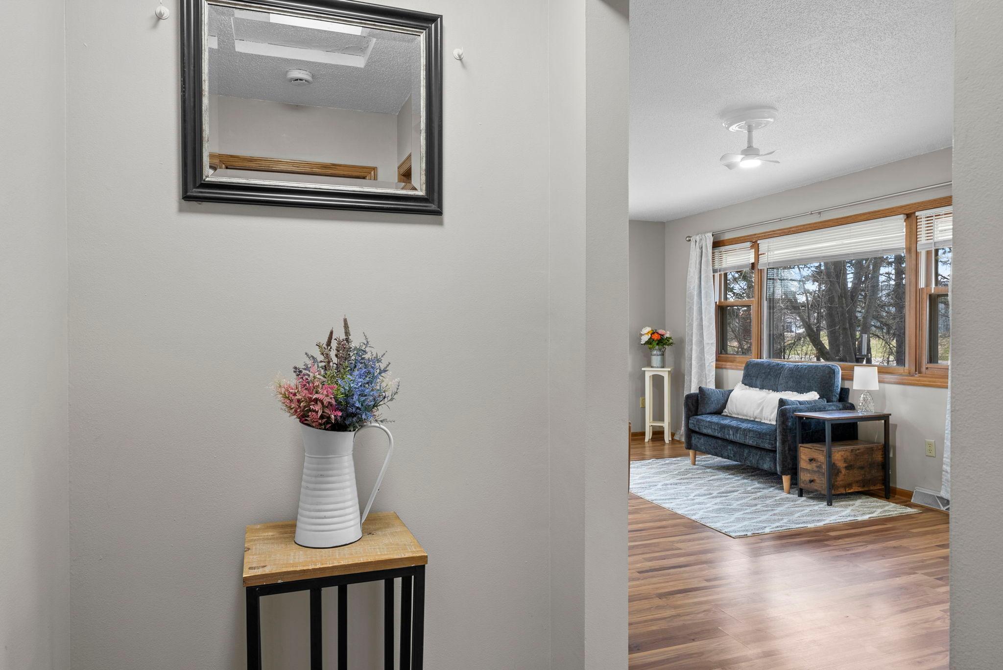 33103 Flanders Street Northeast Cambridge, MN 55008 - Photo 7 of 36