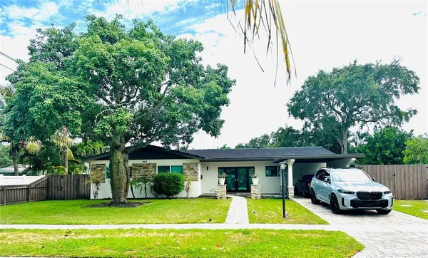 $6,495 | 924 Southwest 11th Street, Boca Raton, FL 33486
