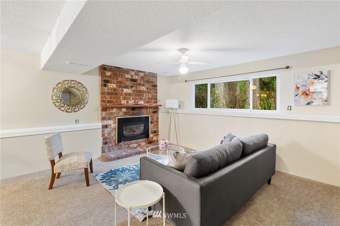 22430 1st Drive Southeast Bothell, WA 98021 - Photo 15 of 23 Gallery Image 15