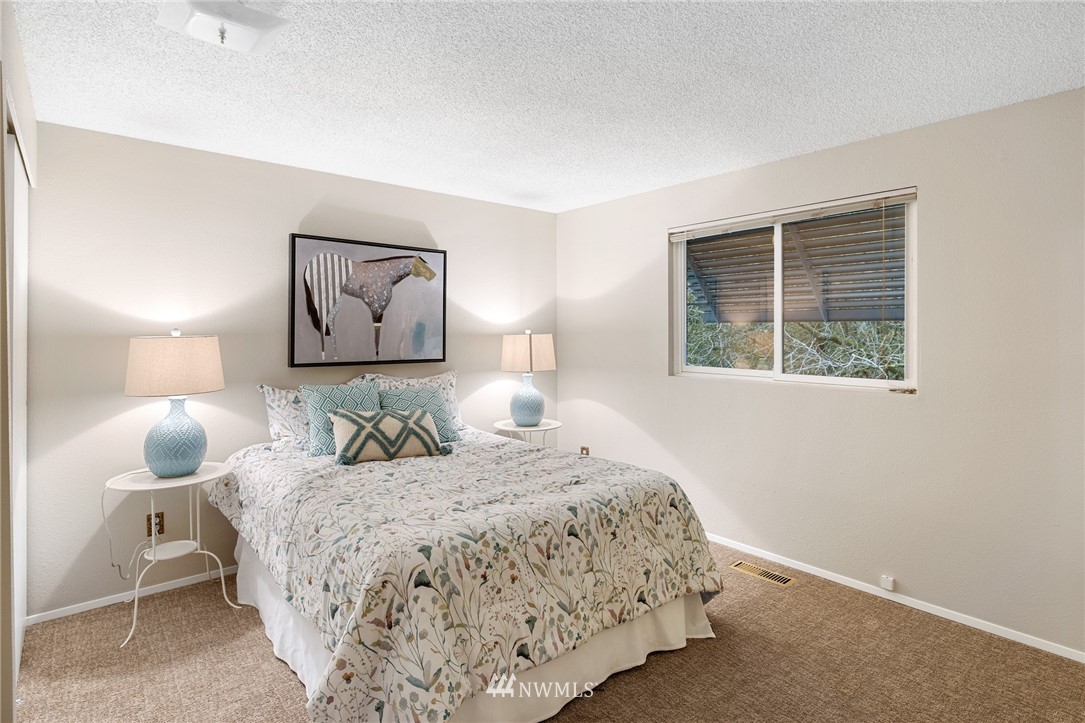 22430 1st Drive Southeast Bothell, WA 98021 - Photo 9 of 23 Gallery Image 9