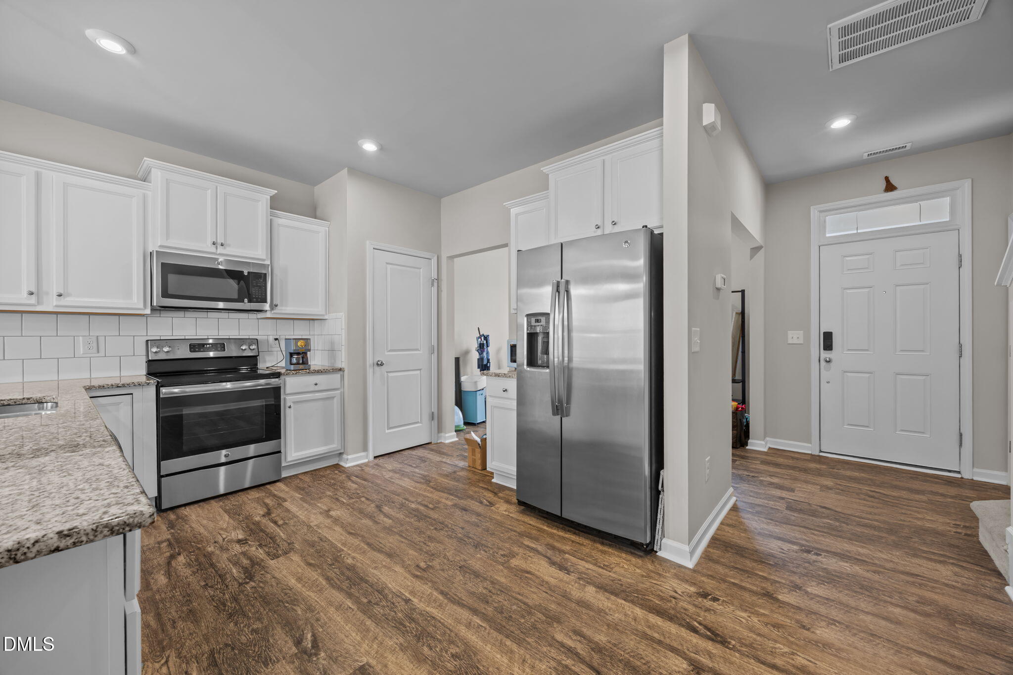 8856 Commons Townes Drive Raleigh, NC 27616 - Photo 11 of 46 Kitchen