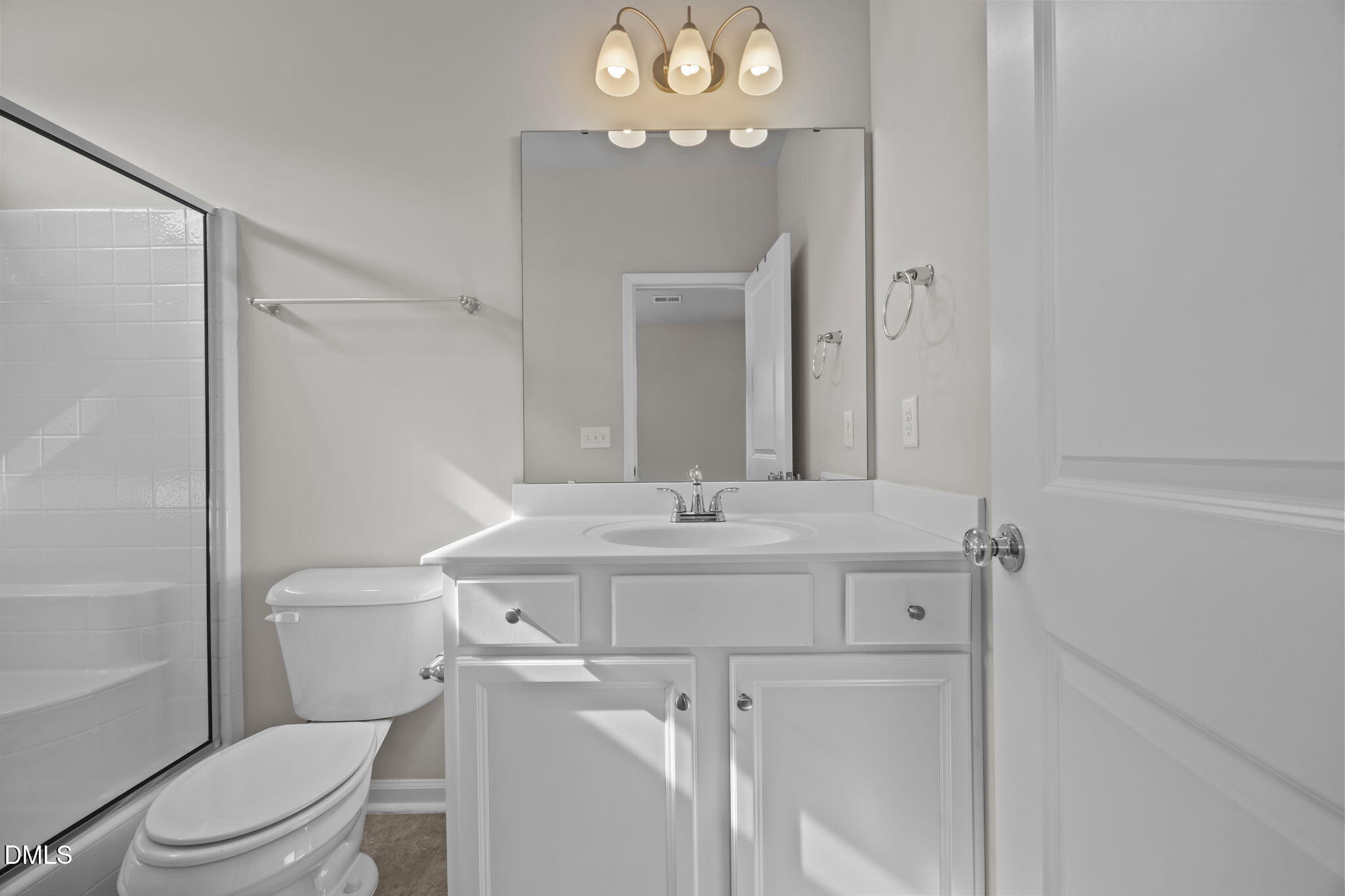 8856 Commons Townes Drive Raleigh, NC 27616 - Photo 22 of 46 Main Bath