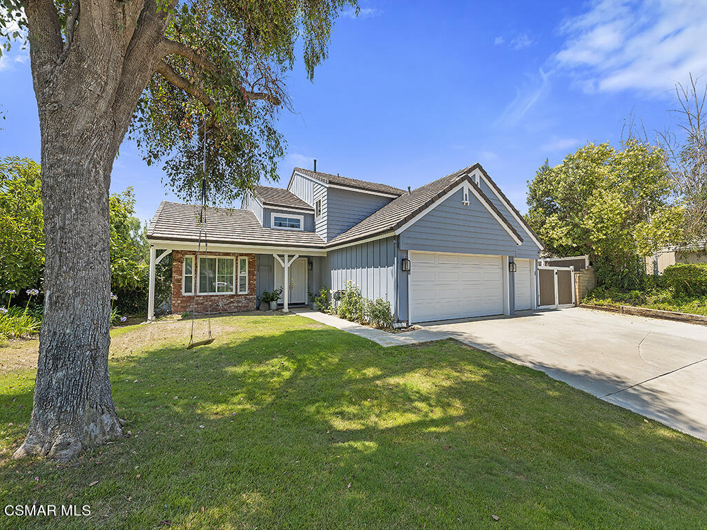 1902 Rambling Road Simi Valley, CA 93065 - Photo 21 of 67 a front view of house with yard and green space