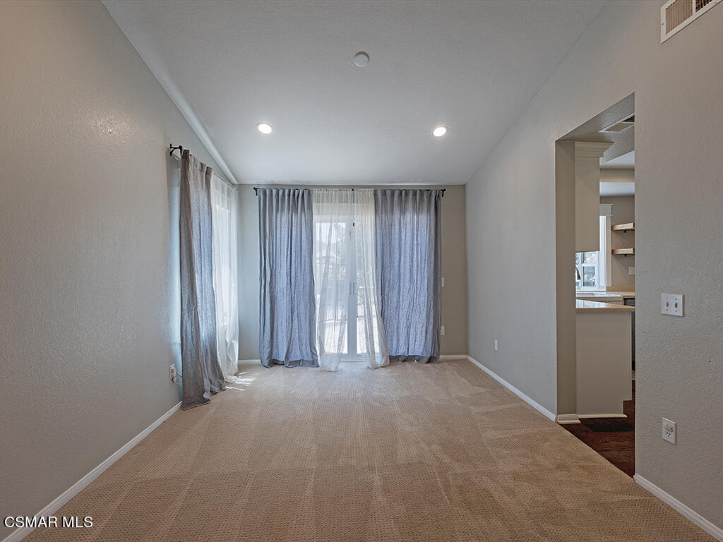 1902 Rambling Road Simi Valley, CA 93065 - Photo 39 of 67 1902 Rambling Road, Simi Valley - HsHPro