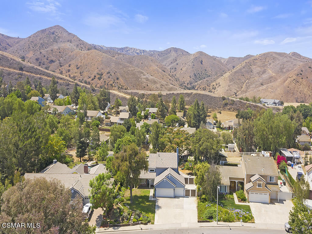 1902 Rambling Road Simi Valley, CA 93065 - Photo 9 of 67 1902 Rambling Road, Simi Valley - HsHPro