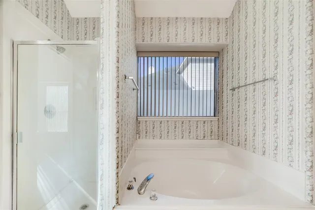 $2,375 | 130 Annes Way, Stafford, TX 77477