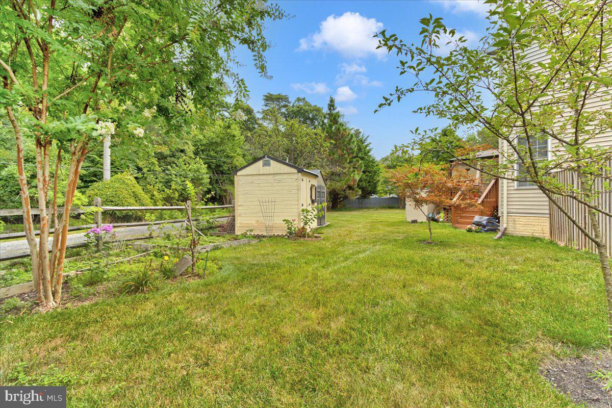 10002 Goose Pond Court Laurel, MD 20708 - Photo 6 of 18 Fenced In Yard