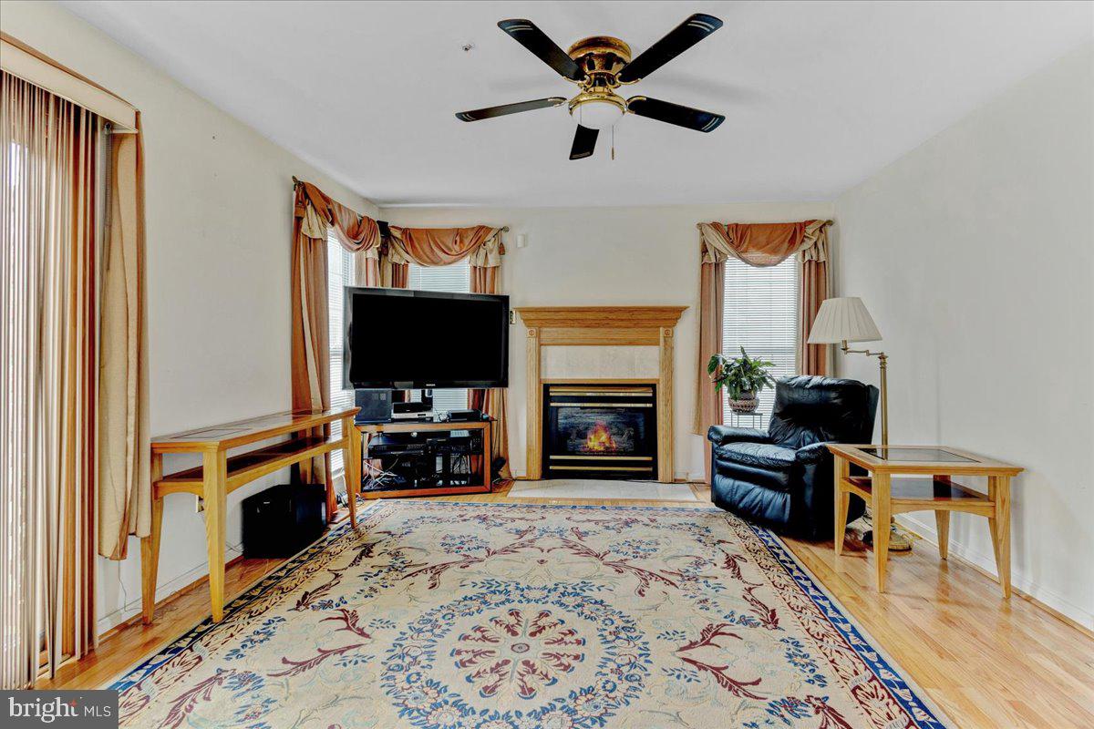 10002 Goose Pond Court Laurel, MD 20708 - Photo 10 of 18 Family Room