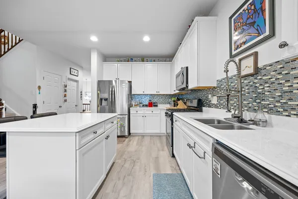 $345,000 | 574 Cannonball Drive, Grayslake, IL 60030
