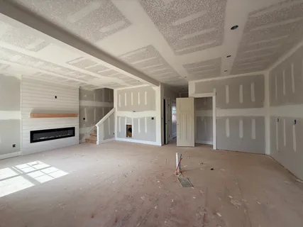 a view of a livingroom with an empty space