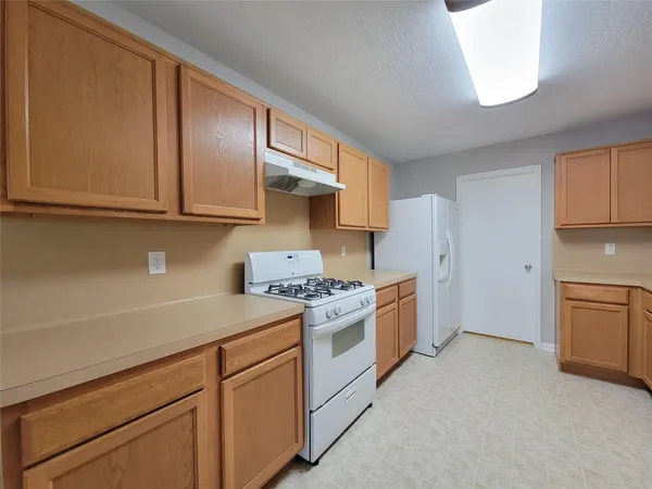 $1,700 | 20759 Cypress Crescent Lane, Cypress, TX 77433