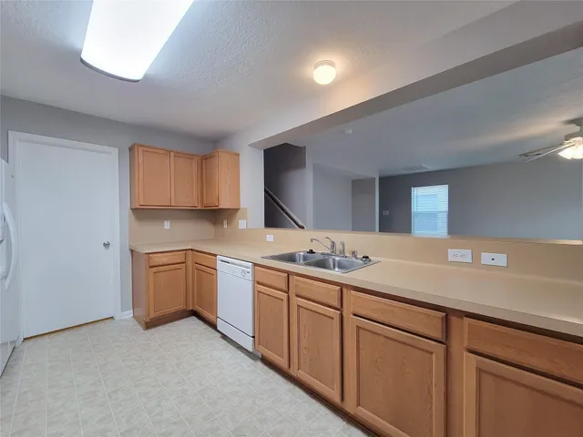 $1,800 | 20759 Cypress Crescent Lane, Cypress, TX 77433