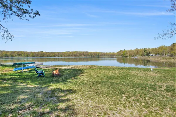 $249,900 | 3957 Cleveland Drive West, Bitely, MI 49309