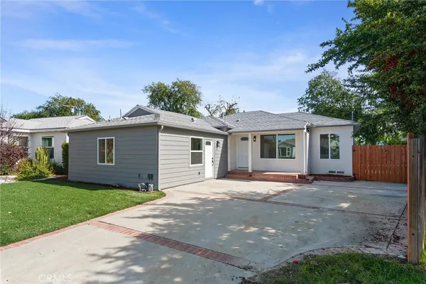 $1,049,000 | 6714 Jellico Avenue, Lake Balboa, CA 91406