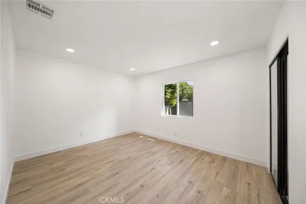 $1,040,000 | 6714 Jellico Avenue, Lake Balboa, CA 91406
