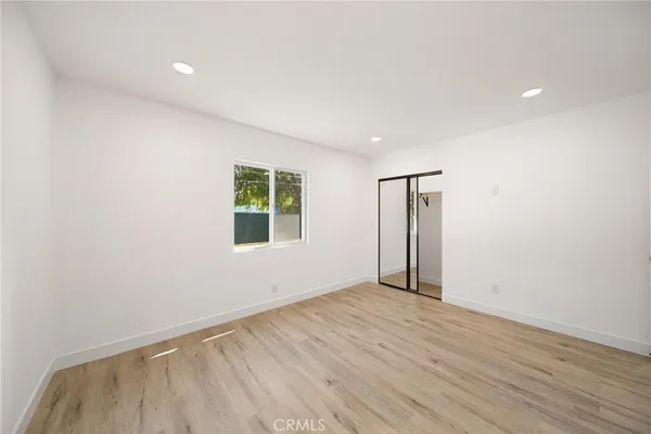 $1,040,000 | 6714 Jellico Avenue, Lake Balboa, CA 91406