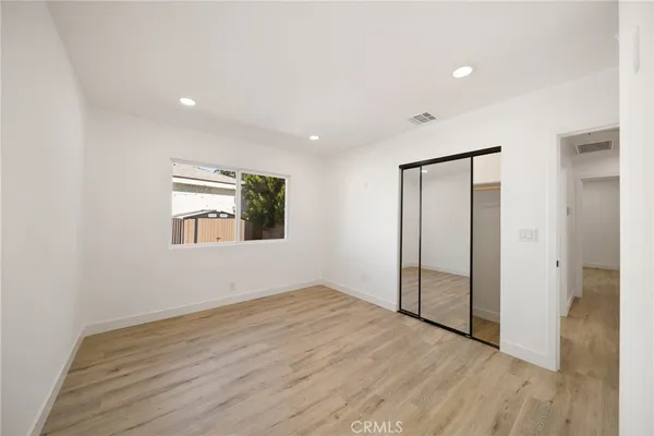 $1,040,000 | 6714 Jellico Avenue, Lake Balboa, CA 91406