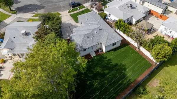 $1,040,000 | 6714 Jellico Avenue, Lake Balboa, CA 91406