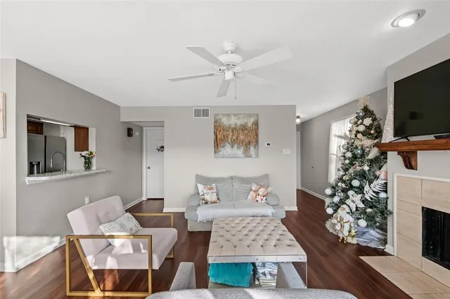 $205,000 | 1031 Signal Ridge Place, Unit 1031, Rockwall, TX 75032