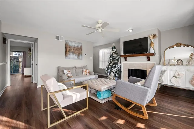 $205,000 | 1031 Signal Ridge Place, Unit 1031, Rockwall, TX 75032