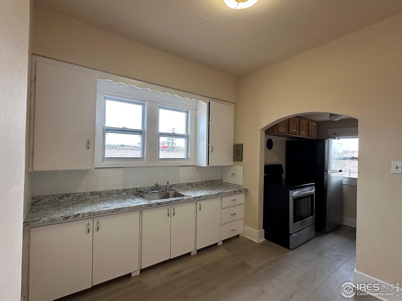 8642 Mineral Road Longmont, CO 80503 - Photo 40 of 41 8594 Kitchen