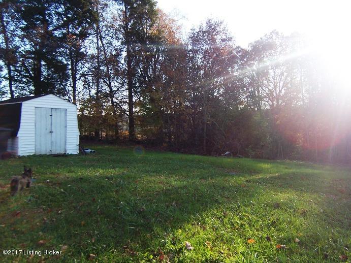 2833 Roberts Road Bardstown, KY 40004 - Photo 20 of 26 Outbuidling