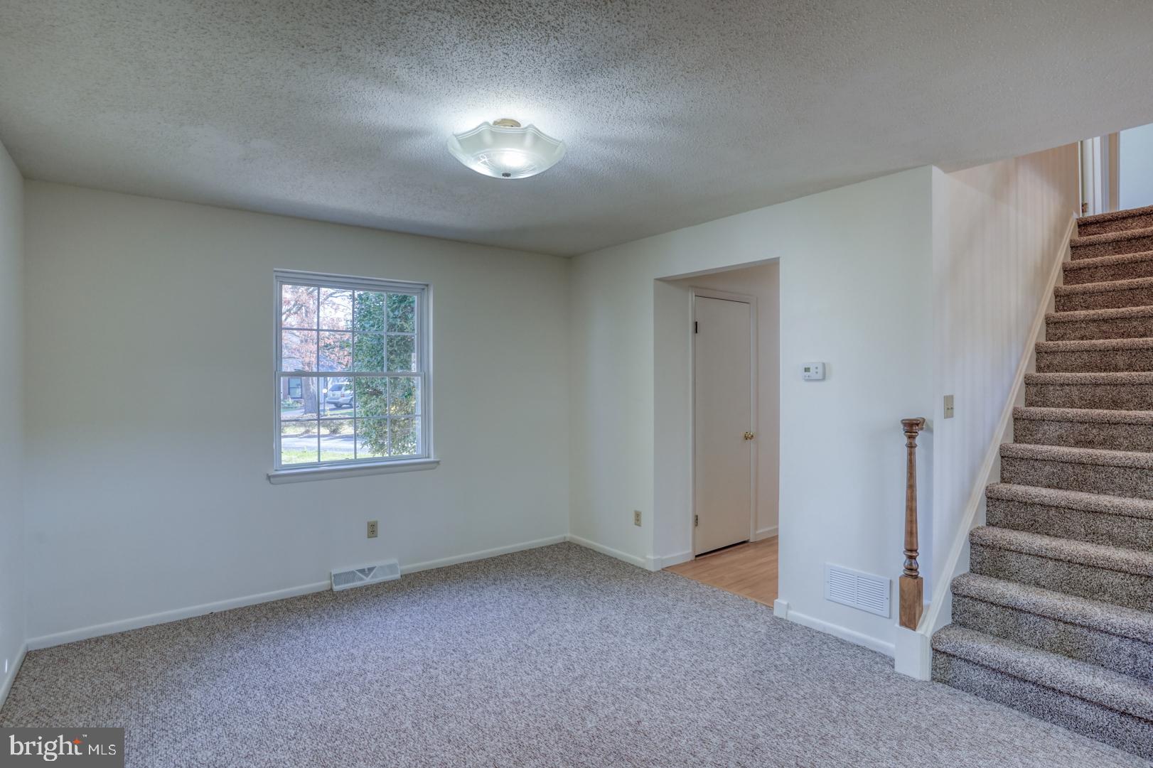 39 Duchess Circle Dover, DE 19901 - Photo 26 of 48 a view of an empty room with a window
