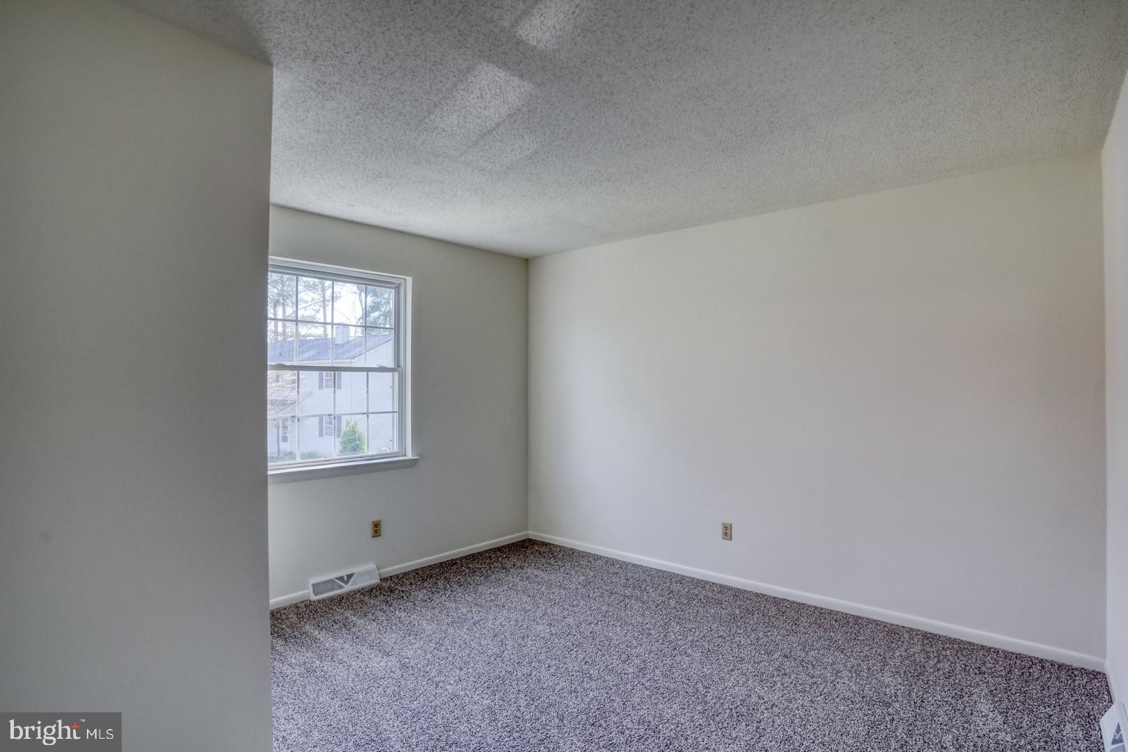 39 Duchess Circle Dover, DE 19901 - Photo 34 of 48 an empty room with windows
