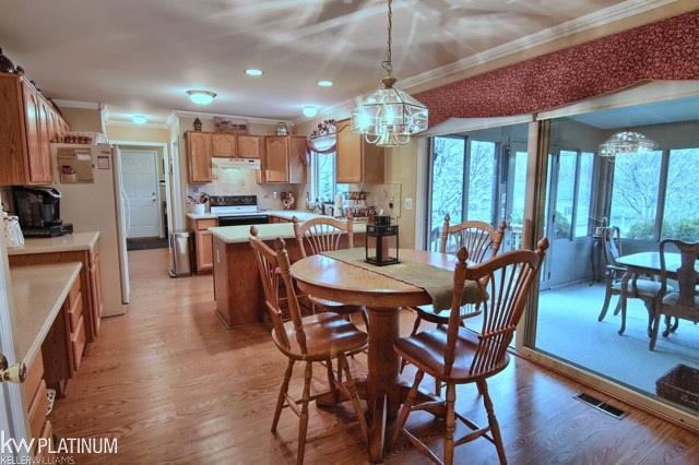 58811 Christopher Road Ray, MI 48096 - Photo 9 of 34 31289232-8.JPG