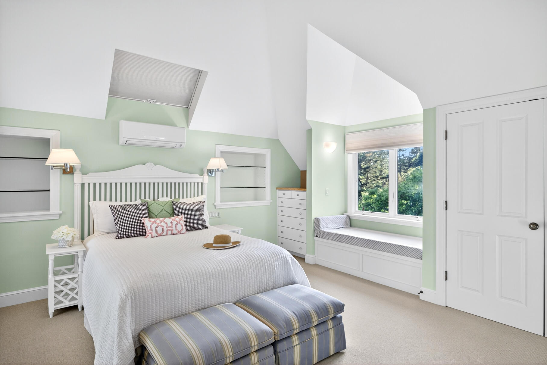 33 Pasture Road Cataumet, MA 02534 - Photo 67 of 90 a bedroom with a bed and a large window