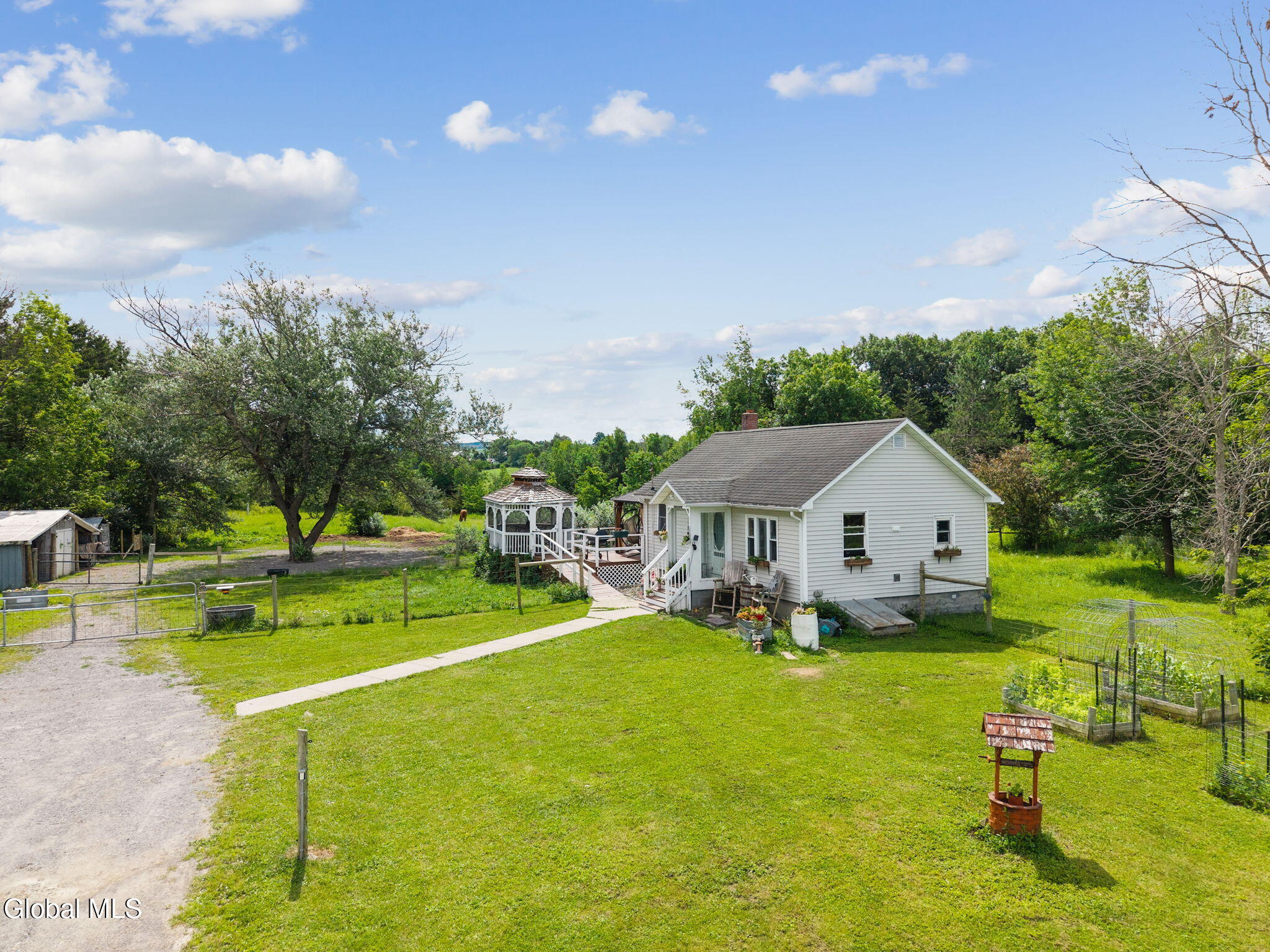 240 Egelston Road Fultonville, NY 12072 - Photo 33 of 60 37-240EglestonRd_37