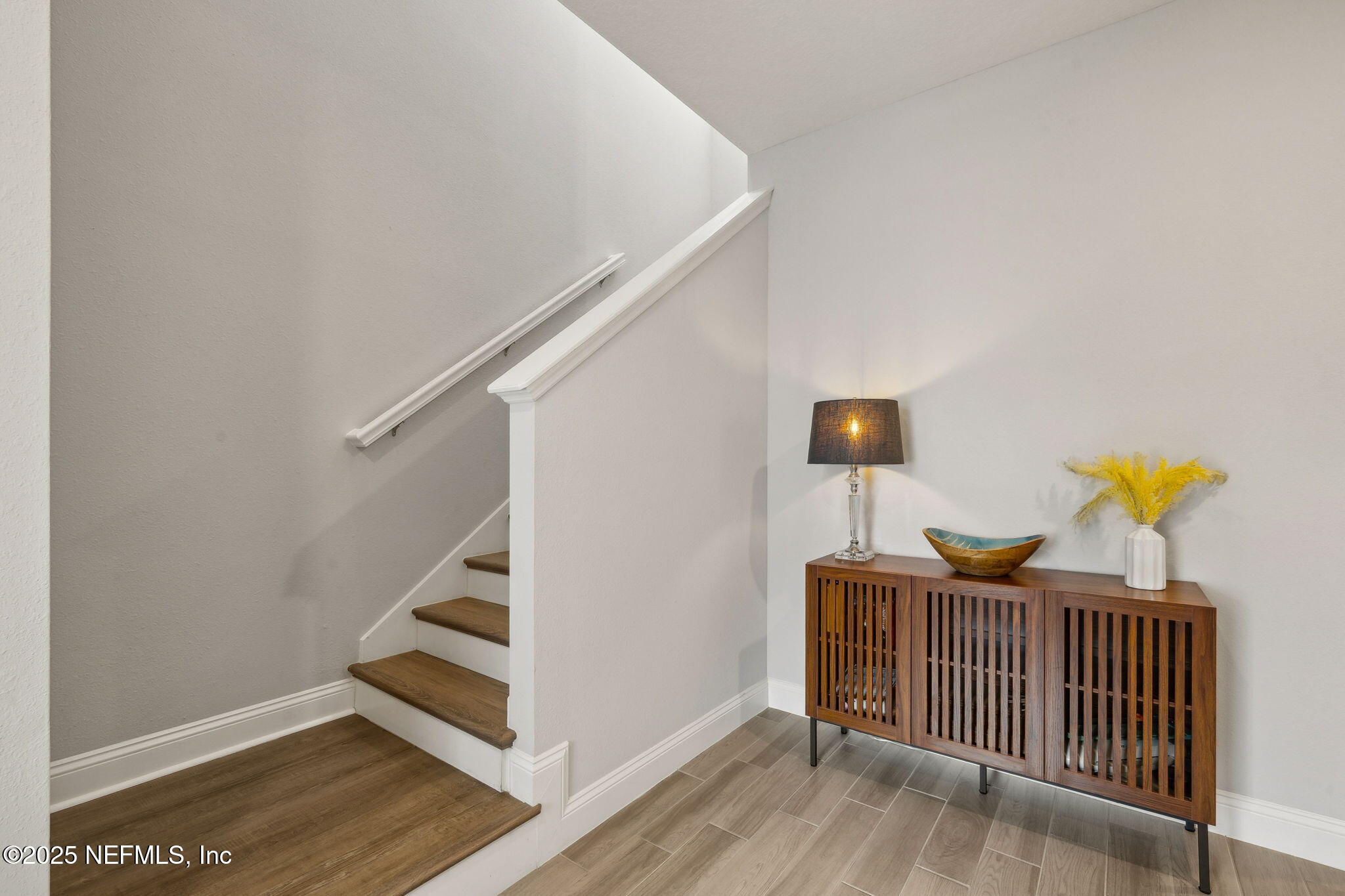 228 Killarney Avenue St. Johns, FL 32259 - Photo 20 of 64 a view of a hallway view with staircase