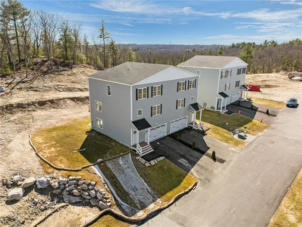 $649,500 | 2 Old County Vlg Way, Unit A, Smithfield, RI 02917