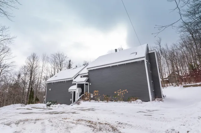 $449,000 | 4 A Suntec Loop, Unit 4A, West Dover, VT 05356
