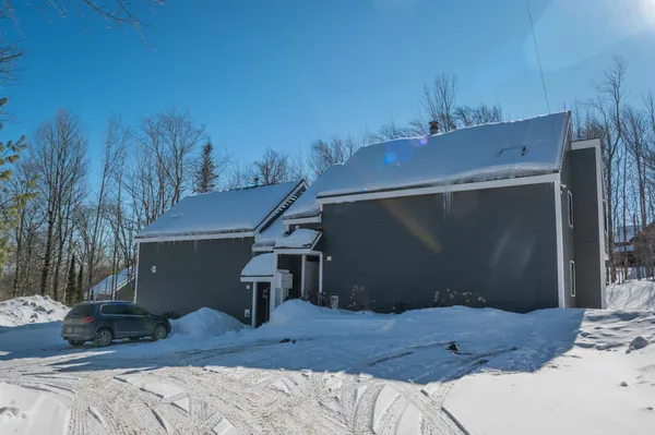 $449,000 | 4 A Suntec Loop, Unit 4A, West Dover, VT 05356