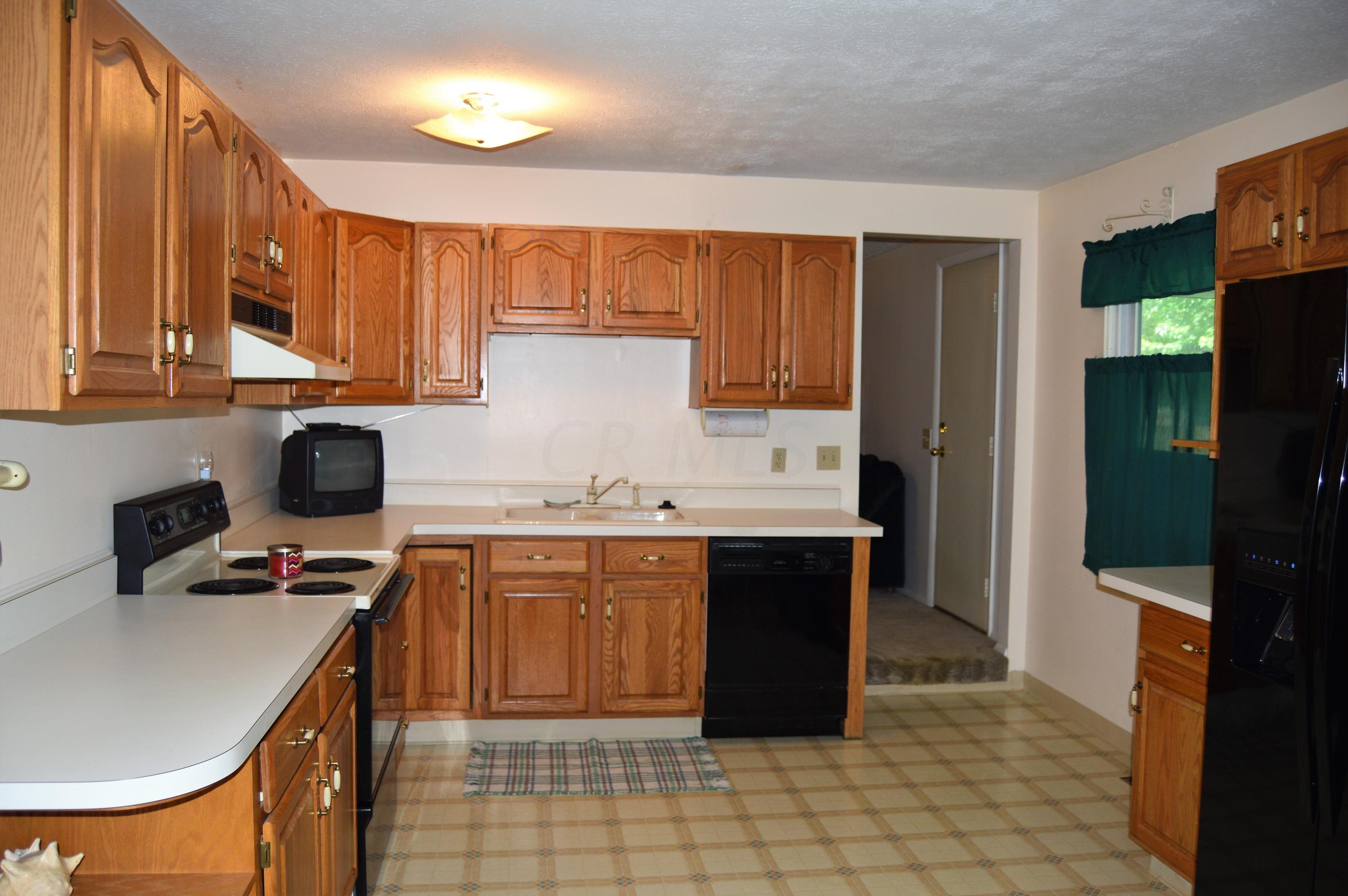 3460 Claretta Road Columbus, OH 43232 - Photo 5 of 18 Gallery Image 5