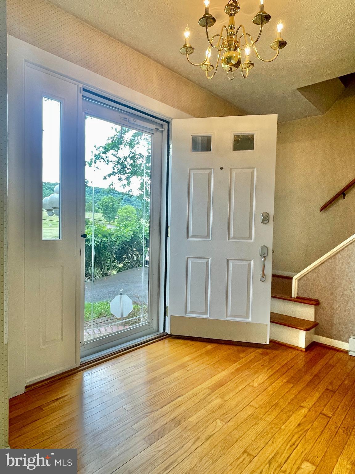11010 Cash Valley Road Northwest Cumberland, MD 21502 - Photo 11 of 88 Front Foyer