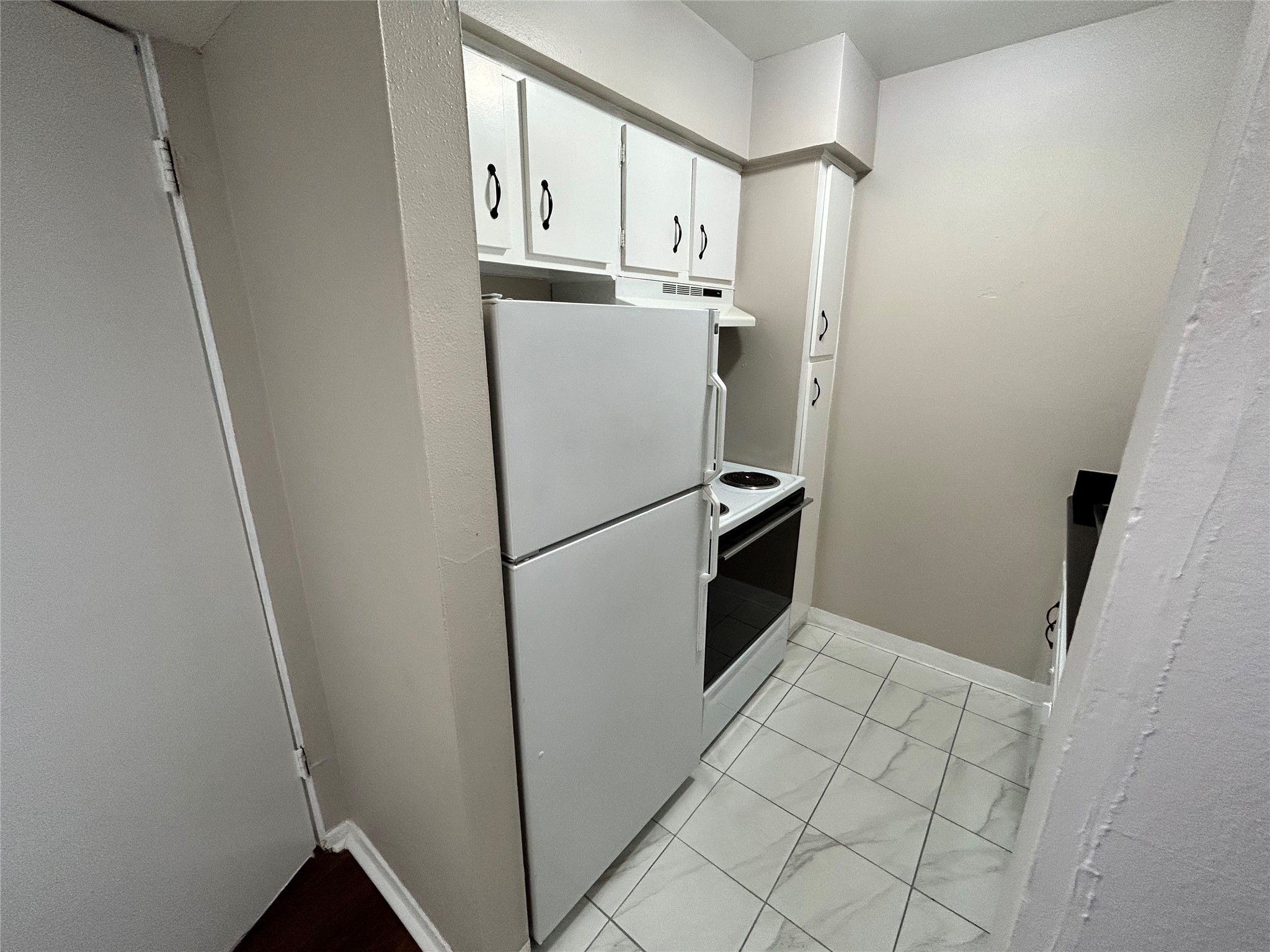 1416 Hawthorne Street, Unit 7 Houston, TX 77006 - Photo 7 of 12