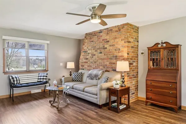 $525,000 | 3378 Hillsville Road, Unit RD, Edinburg, PA 16116