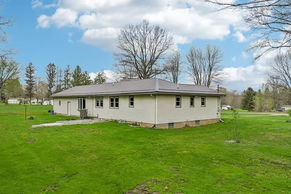 $525,000 | 3378 Hillsville Road, Unit RD, Edinburg, PA 16116