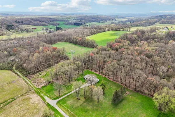 $525,000 | 3378 Hillsville Road, Unit RD, Edinburg, PA 16116