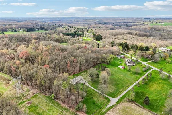 $525,000 | 3378 Hillsville Road, Unit RD, Edinburg, PA 16116