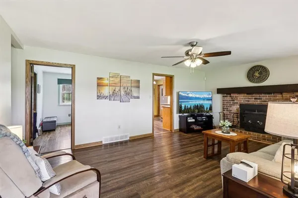 $525,000 | 3378 Hillsville Road, Unit RD, Edinburg, PA 16116