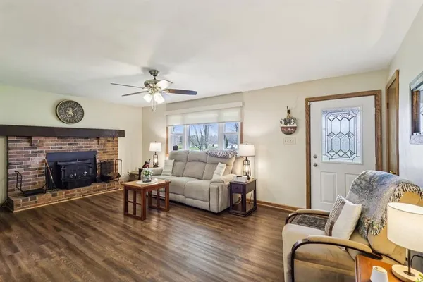 $525,000 | 3378 Hillsville Road, Unit RD, Edinburg, PA 16116