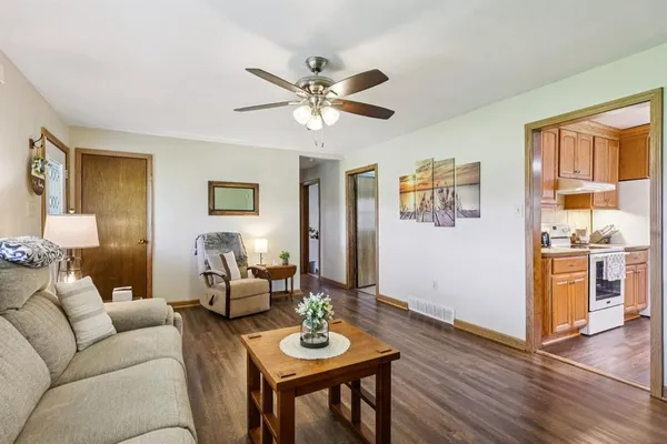 $525,000 | 3378 Hillsville Road, Unit RD, Edinburg, PA 16116