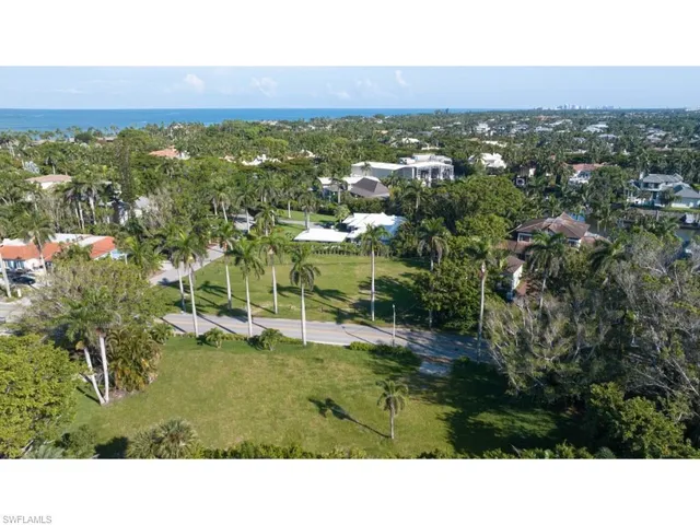 $6,975,000 | 2433 Lantern Lane, Naples, FL 34102