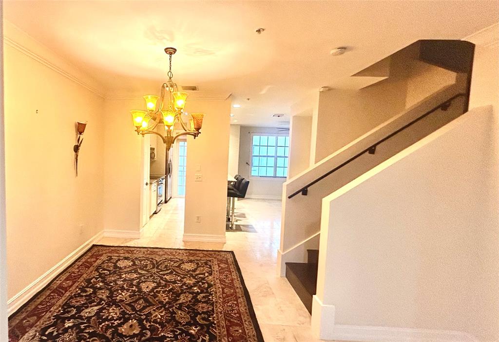 2720 Northeast 9th Avenue Wilton Manors, FL 33334 - Photo 3 of 24